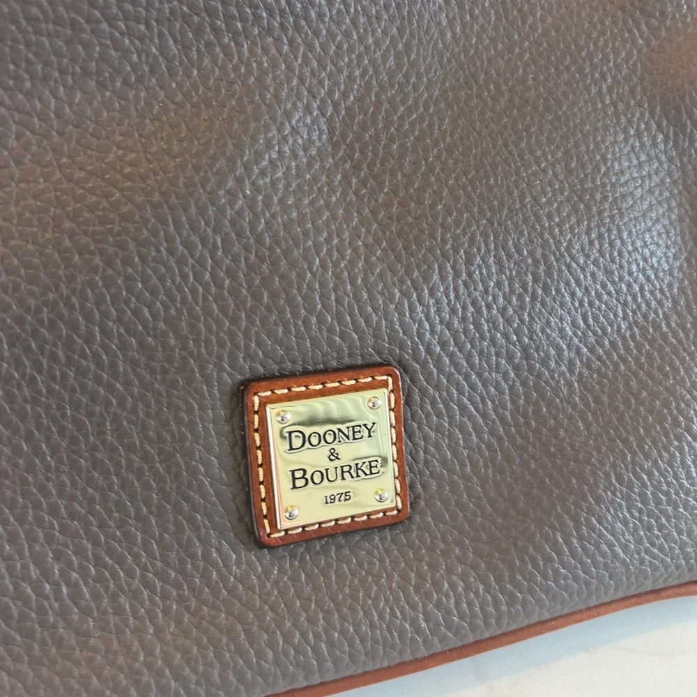Dooney & Bourke Pebble Grain Crossbody - Picture 2 of 14